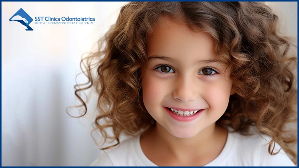sorriso denti da latte bambino